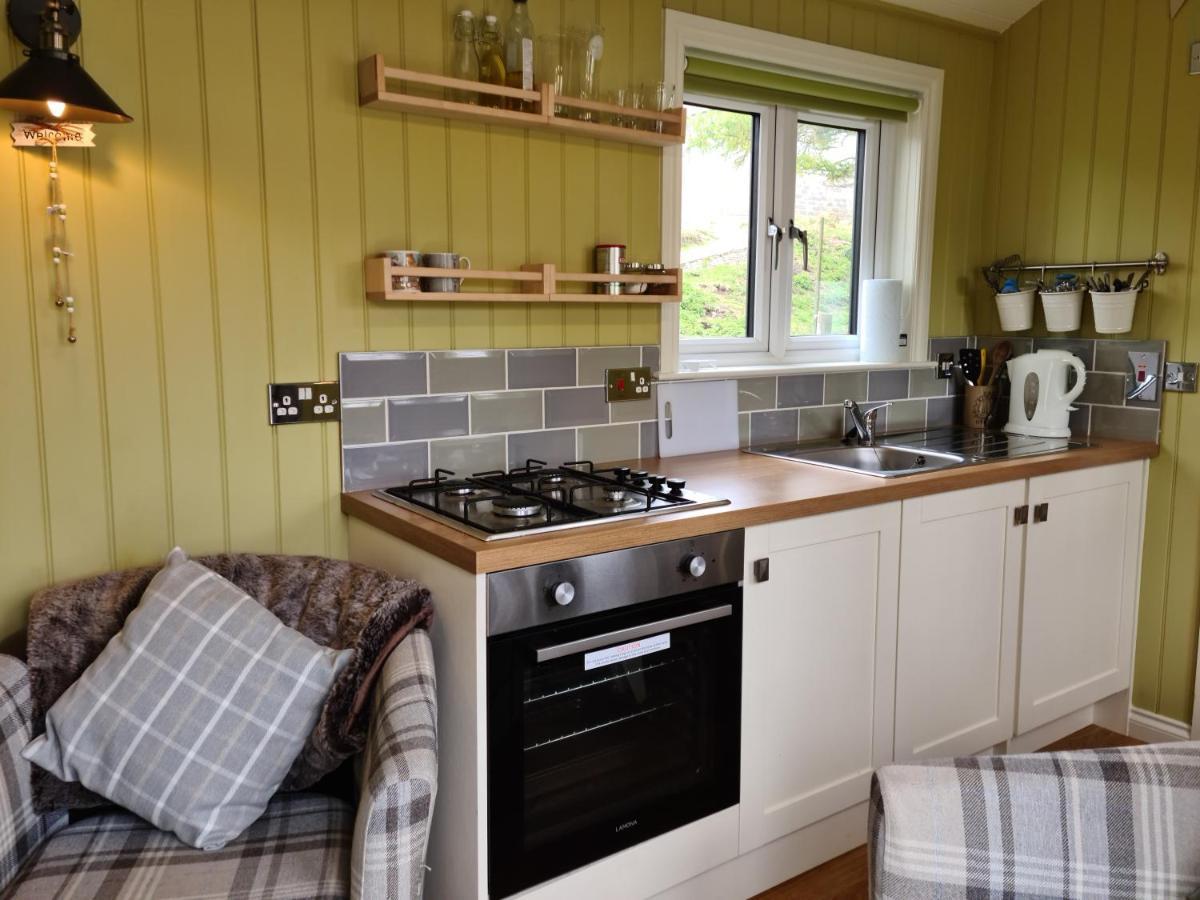 The Bay ,Luxury Shepherds Hut, Dundonnell Экстерьер фото