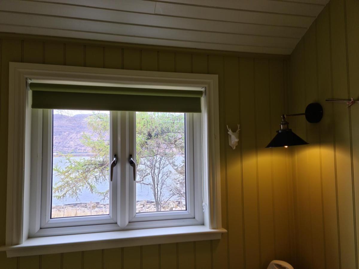 The Bay ,Luxury Shepherds Hut, Dundonnell Экстерьер фото