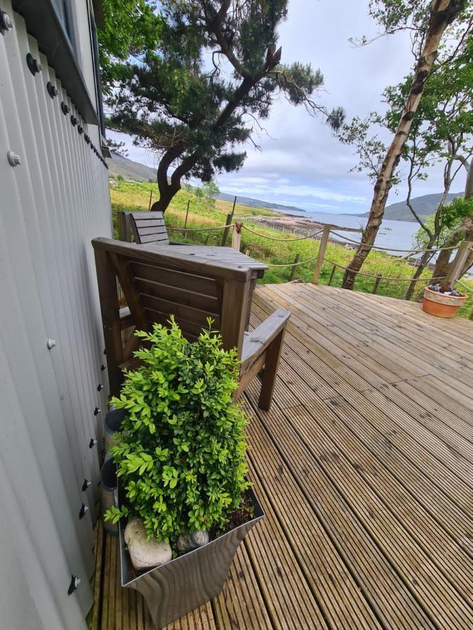 The Bay ,Luxury Shepherds Hut, Dundonnell Экстерьер фото