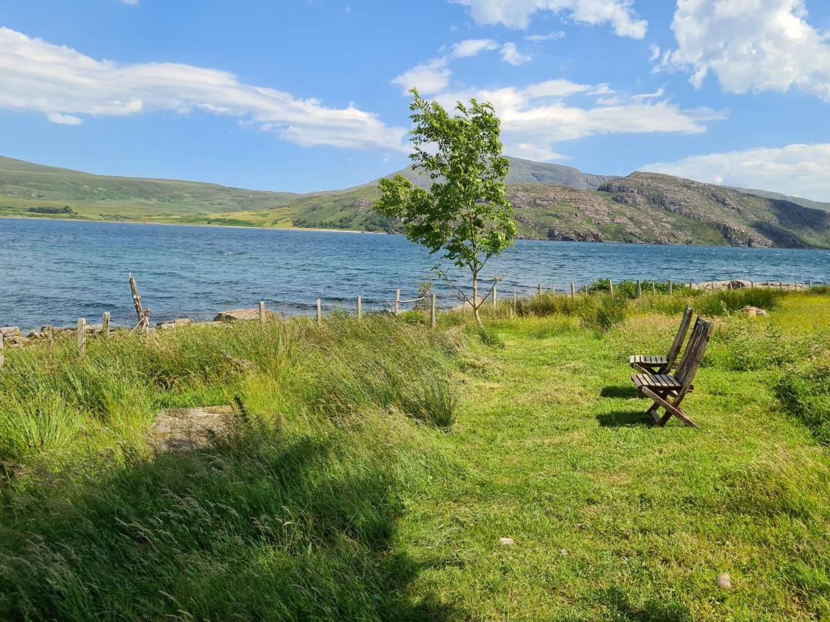 The Bay ,Luxury Shepherds Hut, Dundonnell Экстерьер фото